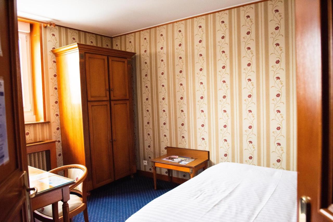 Hotel Jolly Roger Dunkirk Екстериор снимка